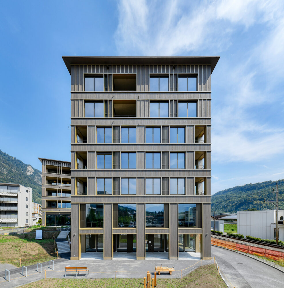 Frontal Ansicht Gewrerbebau Alterszentrum Alpnach
